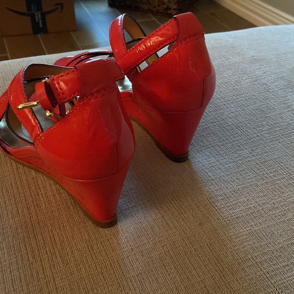 Coach Sandals - Picture 4 of 6